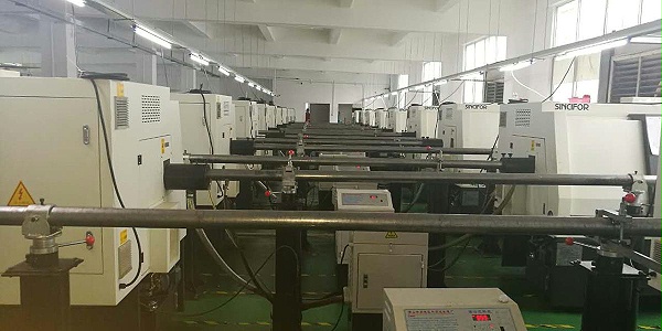 盛亿斜床排刀机高效率、高精准打动格力集团